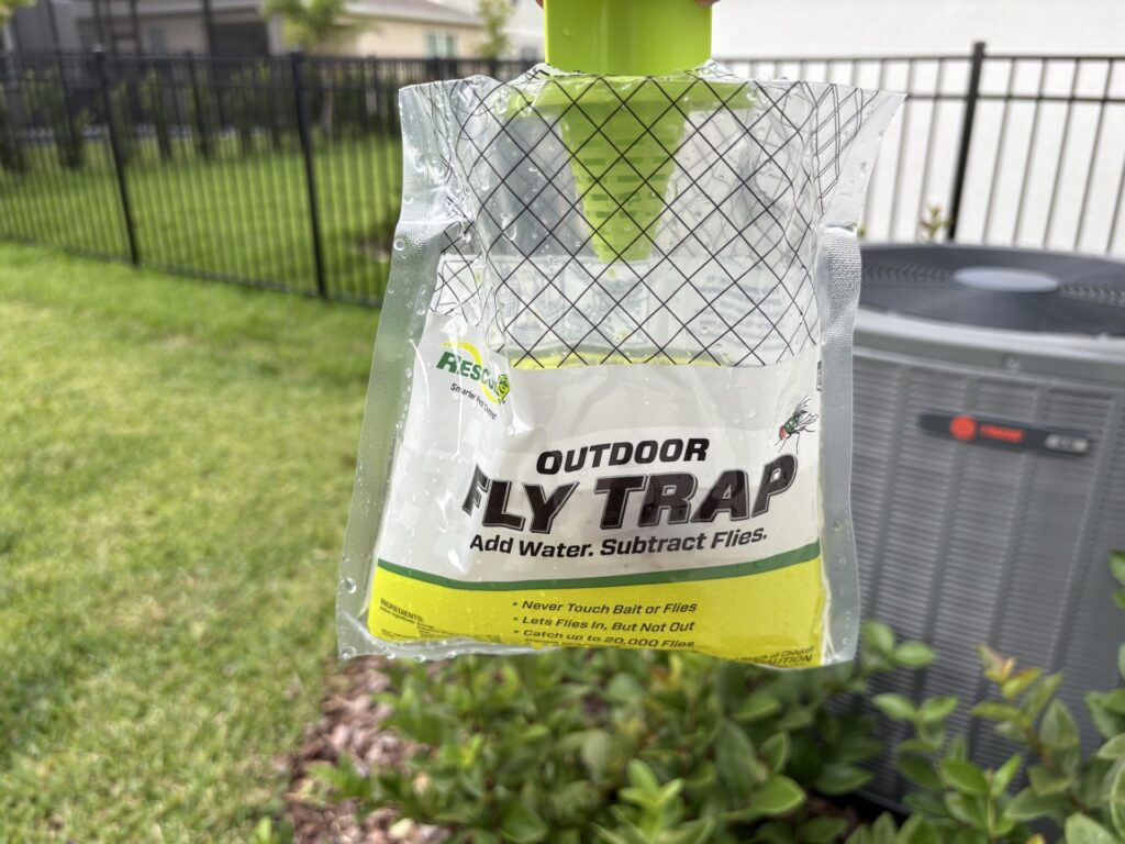Rescue-fly-trap-01.jpg
